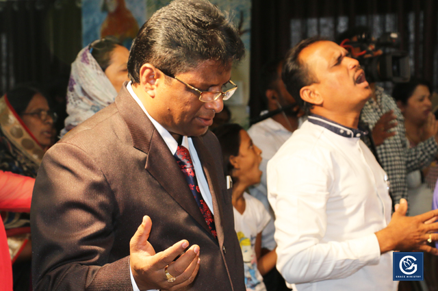 Hundreds flocked into the Blessing Prophetic Prayer on May 25th and 27th, 2018 at Bethesda International Ministry Prayer Hall in Belgaum, Karnataka. The Prayer meetings were a source of transformation for many a people from Bondage and Sickness. 